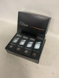 Used Titleist PRO V1 12 Pack - Golf Balls