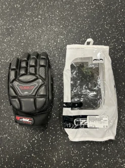 Used TK TOTAL 2.1 8" Field Hockey Gloves