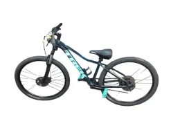 Used Trek MARLIN 6 2021 Mountain Bike Womens Navy Blue 38-42cm - 15-16" - SM Frame