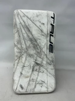 Used True CATALYST 595 Junior Goalie Blocker White