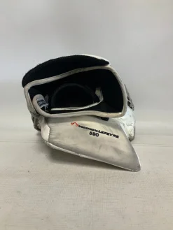 Used True CATALYST 9X3 Senior Goalie Catcher White