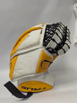 Used True L12.2 PRO RETURN GLOVE Senior Goalie Catcher White And Gold