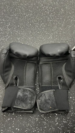 Used UFC Boxing Gloves Black Senior