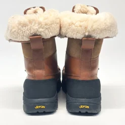 Used UGG ADRIONDAK Snow/Hunt/Hike Boots M Senior 11
