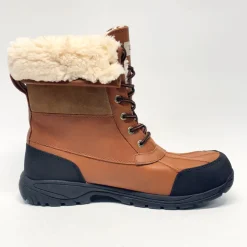Used UGG ADRIONDAK Snow/Hunt/Hike Boots M Senior 11
