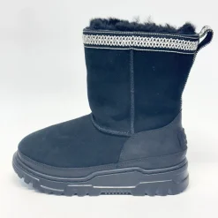 Used UGG Snow/Hunt/Hike Boots Y Black Junior 03