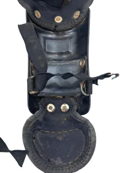 Used UMPIRE LEG GUARDS Umpire Leg Guards