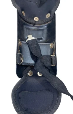 Used UMPIRE LEG GUARDS Umpire Leg Guards