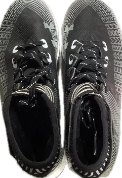 Used Under Armour Adult FB Cleats Black Senior 6.5