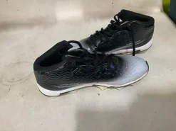 Used Under Armour Adult FB Cleats Black Senior 8.5