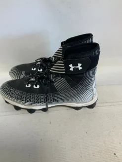 Used Under Armour Adult FB Cleats Black Senior 7