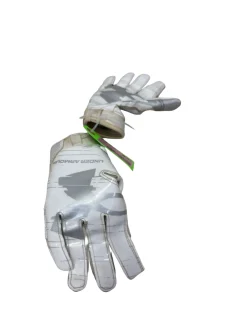 Used Under Armour F8 Adult Football Gloves White SM