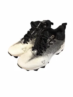 Used Under Armour Jr FB Cleats White Junior 02
