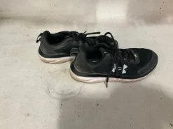 Used Under Armour Running/X-Train Shoes Y