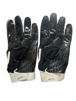 Used Under Armour UA HIGHLIGHT WR GLOVES BLK/WHT XL FB Gloves Black And White XL