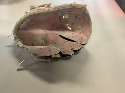 Used UNICORN GLOVE RH Throw Fastpitch Gloves Pink And White 9"