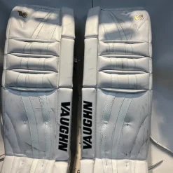 Used Vaughn BLACK/WHITE Goalie Leg Pads Inter White 31 1/2