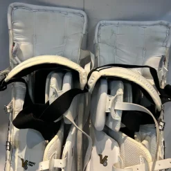 Used Vaughn BLACK/WHITE Goalie Leg Pads Inter White 31 1/2