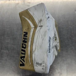 Used Vaughn 1000 VELOCITY 6 BLOCKER Senior Goalie Blocker White