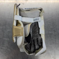 Used Vaughn 1000 VELOCITY 6 BLOCKER Senior Goalie Blocker White
