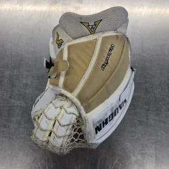 Used Vaughn 1000 VELOCITY 6 GLOVE Senior Goalie Catcher White And Gold