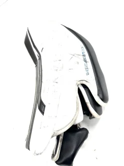 Used Vaughn VELOCITY PRO Senior Goalie Blocker White