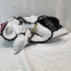 Used Vaughn VELOCITY 7407 Senior Goalie Catcher Red And White