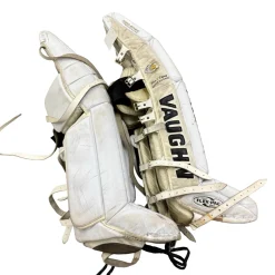 Used Vaughn VELOCITY 7600 V4 Goalie Leg Pads Senior White 34