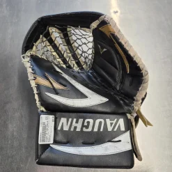 Used Vaughn V5 7800 GOALIE CATCH Senior Goalie Catcher Black And White