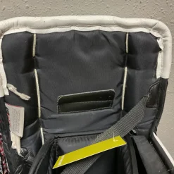 Used Vaughn VISION 9400 Goalie Leg Pads Senior White And Black 34"