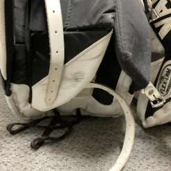 Used Vaughn VISION 9400 Goalie Leg Pads Senior White And Black 34