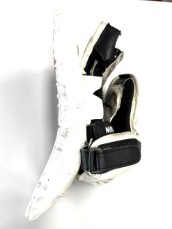 Used Vaughn V9 VELOCITY Junior Goalie Blocker White