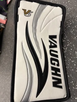Used Vaughn V5 7190 Youth Goalie Catcher White