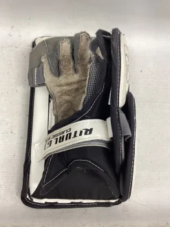 Used Warrior RITUAL G3 CLASSIC YTH Youth Goalie Blocker White