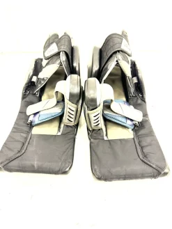 Used Warrior RITUAL G4 Goalie Leg Pads Junior Black 28