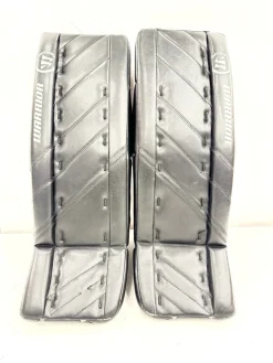 Used Warrior RITUAL G4 Goalie Leg Pads Junior Black 28