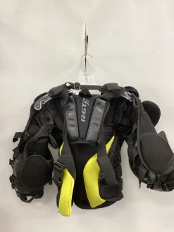 Used Warrior RITUAL GT2 Junior Body Armor L/XL