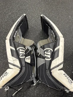Used Warrior RITUAL R/G5 SR+ Goalie Leg Pads Senior White 35