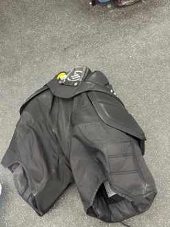 Used Warrior RITUAL X2 Senior Goalie Pant Black MD