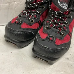 Used Whitewoods Boys NNN XC Ski Boots Black YT-12