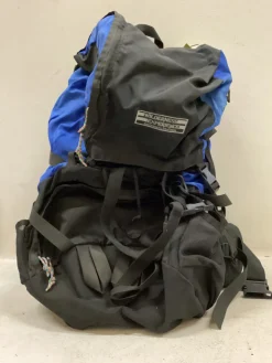 Used Wilderness Technologies WILDERNESS EXPERIENCE Internal Frame Backpack Royal Blue