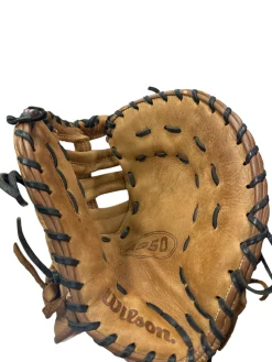 Used Wilson A950 BB/SB First Base RH Throw Brown 12"