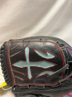 Used Wilson A2000 BB/SB Glove LH Throw Black 12"