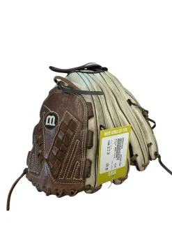 Used Wilson A950 BB/SB Glove RH Throw Brown 12 1/2