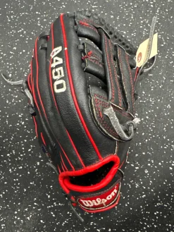 Used Wilson A450 BB/SB Glove RH Throw Black 11"