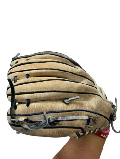 Used Wilson A200 BB/SB Glove T-ball Tan 11"