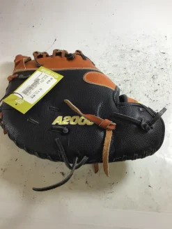 Used Wilson A2000 SC1620 BB/SB First Base RH Throw Brown 12 1/2