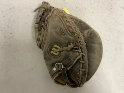 Used Wilson A2000 SERIES Baseball Catchers RH Throw Black 32