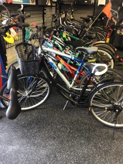 Used WOMENS CRUISER BLACK Cruiser Bike Womens Black 15-16" - SM Frame
