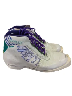Used Womens NNN XC Ski Boots White W 06.5-07 / JR 4.5-05